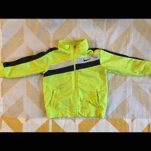 Highlighter Nike jacket